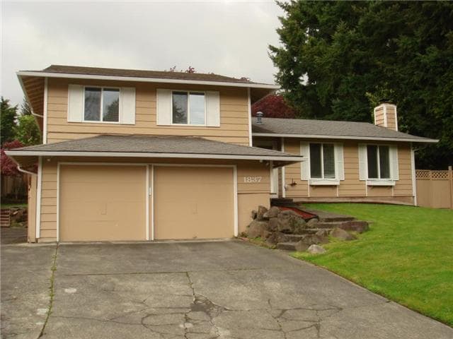 Building Photo - Charming 3 Bed 1.75 Bath Home in Bellevue
