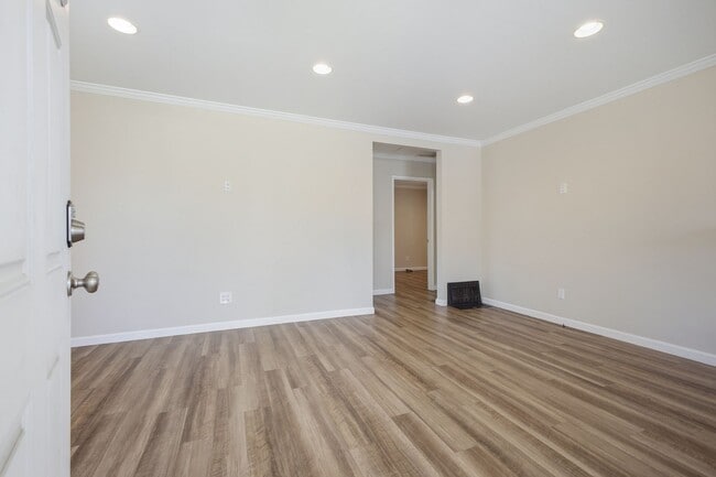 Photo - Stunning 3-Bedroom Burbank Home with Office & Entertainer’s Backyard