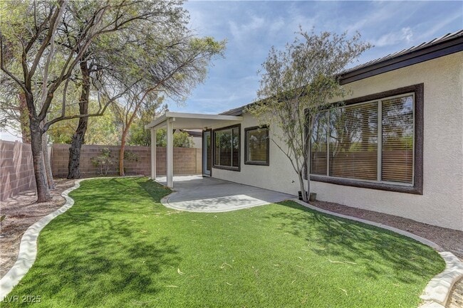 Photo - 10876 Scamadella St