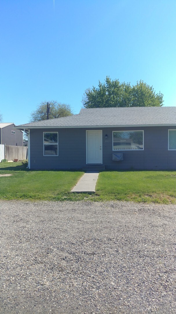 Fully Remodeled Duplex for Rent - Fully Remodeled Duplex for Rent House