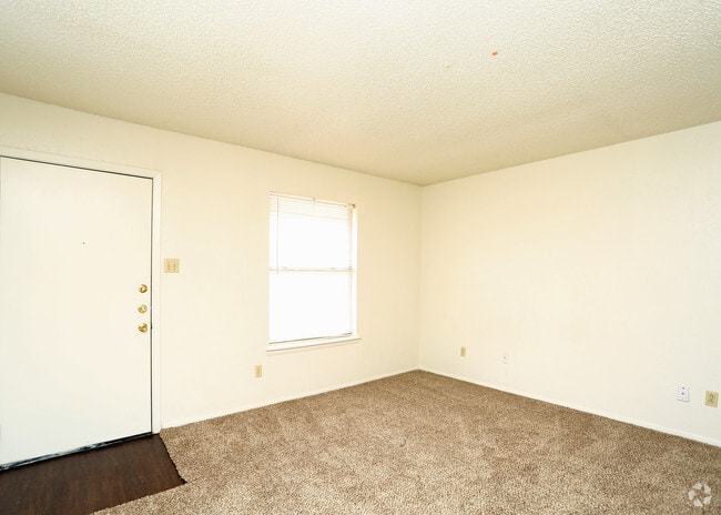 2BD,2BA - 1045 SF