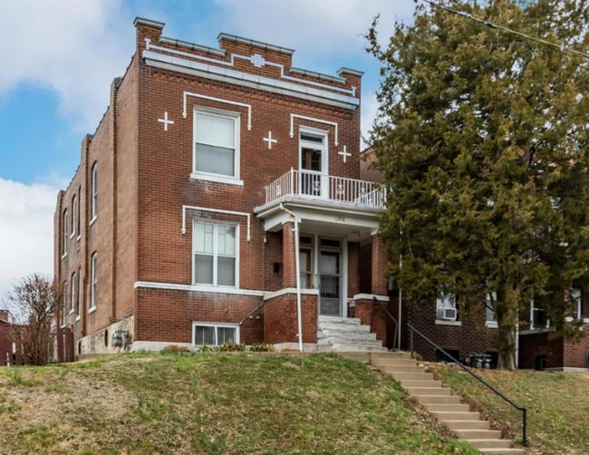 3919 Michigan Ave Unit 2F