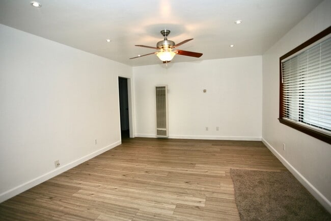 Photo - 3Br 2ba with Family room, Room for RV, Boat!