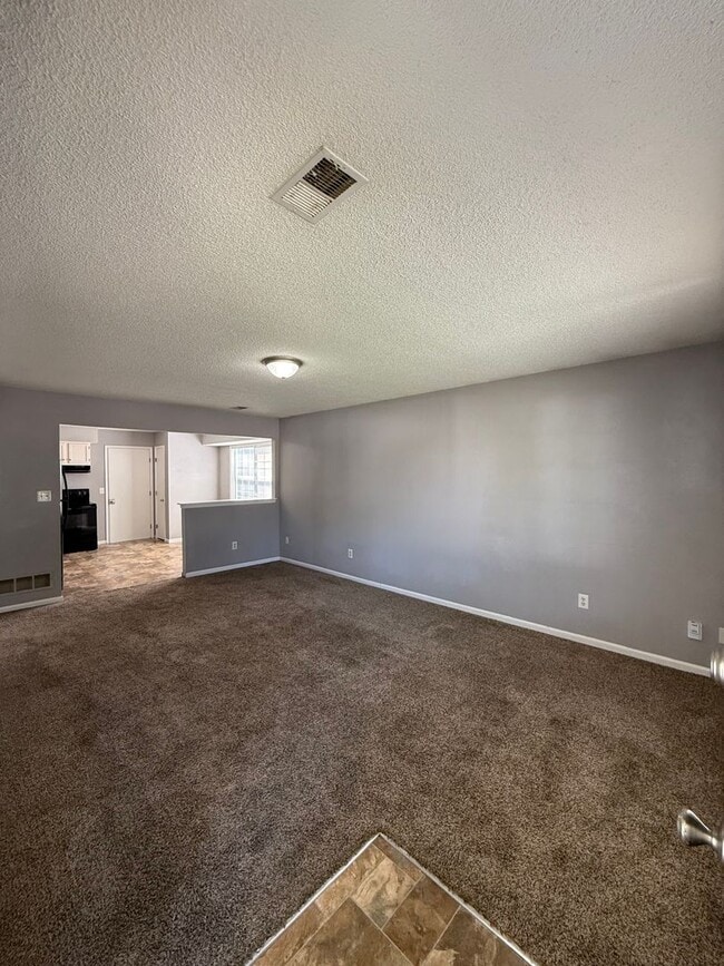 700 NE Ball Dr Unit C