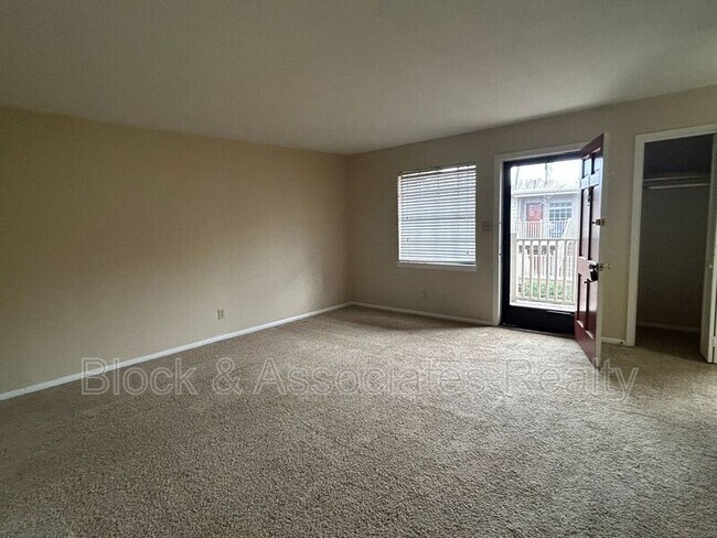 Photo - 3824 Country Club Rd