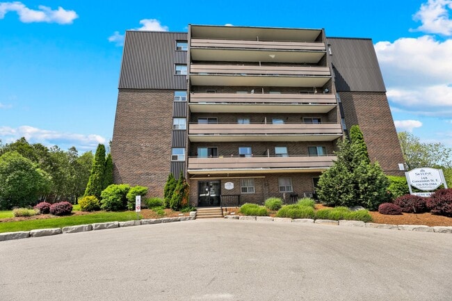 Building Photo - Park Tower Apartments