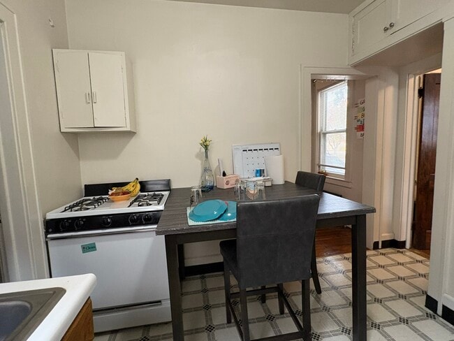 Photo - 308 N Dubuque St