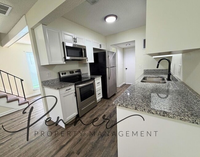 Photo - 18811 Lexington Rd