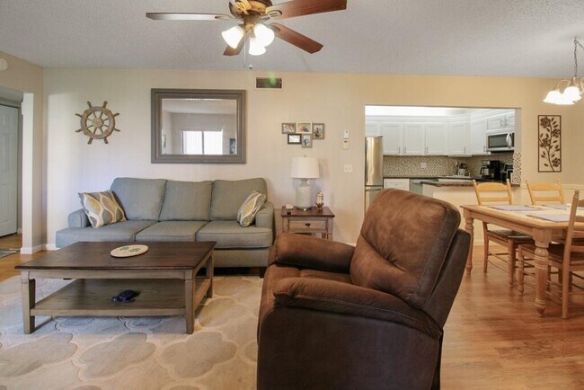 Photo - 407 Pine Glen Ln Unidad C-1