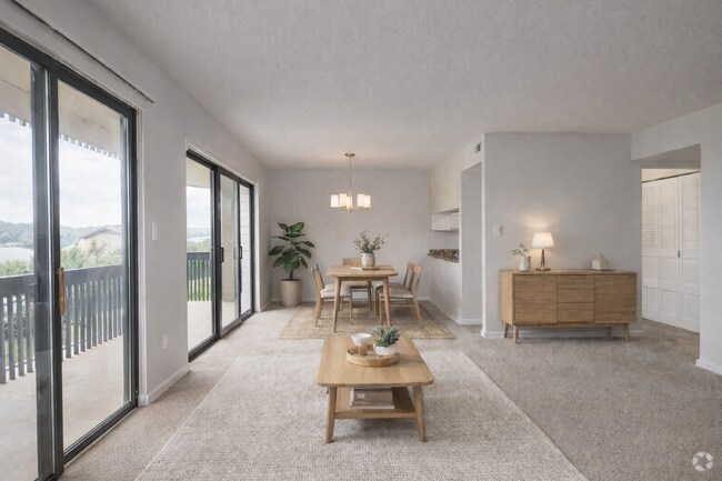 Living Room - Reserve At Lakeshore