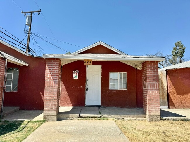 Photo - Well-kept apartment 1 bed/1 bath in McFarland - AVAILABLE NOW!!! Click to schedule a tour