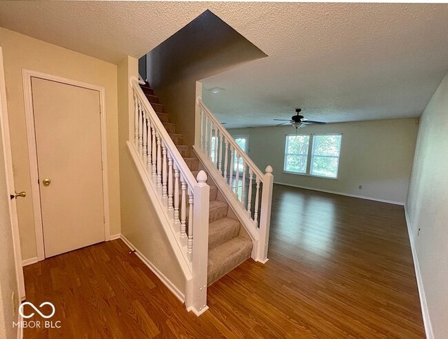 Photo - 6909 Earlswood Dr