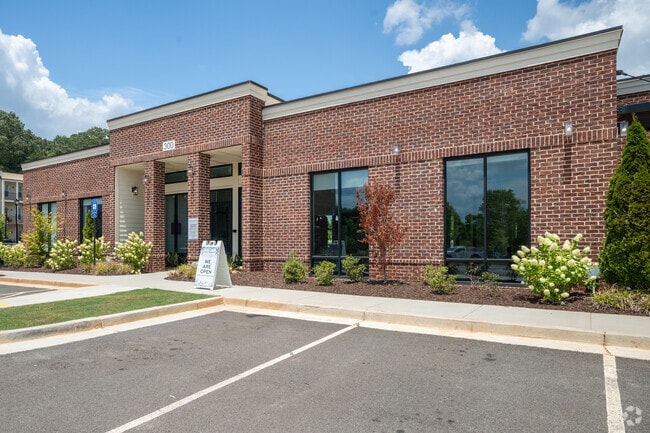 Leasing Office - The Indigo Apartments