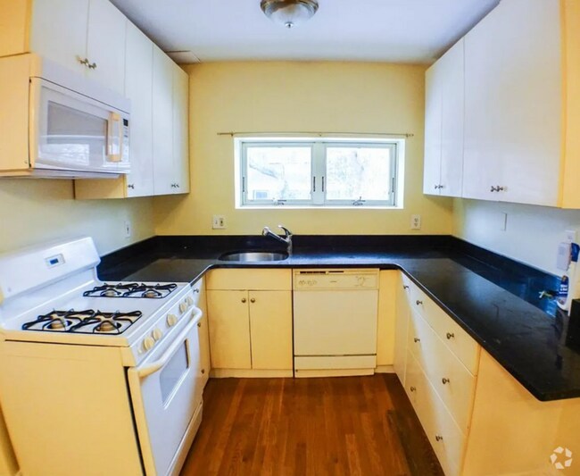 Building Photo - 18-20 Dorset Street - 1 Rental