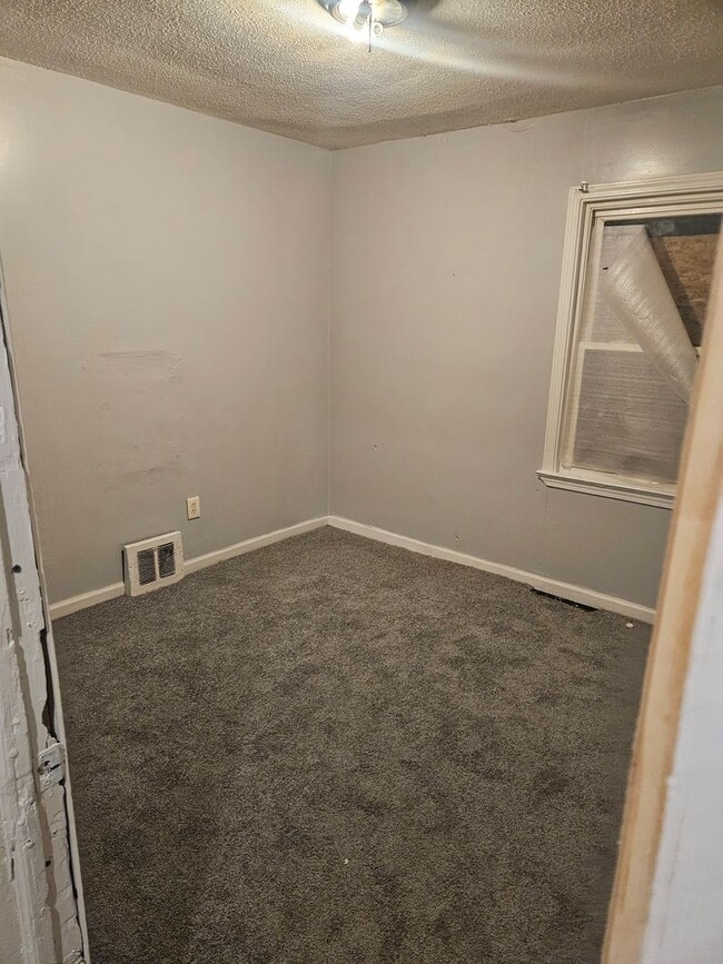 Photo - 3 Bedroom 1 Bath Ranch