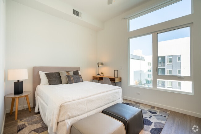 Studio - 522SF