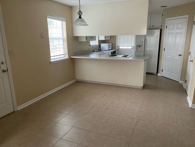 Photo - 3/2 HOME NEAR FREEDOM PARK.