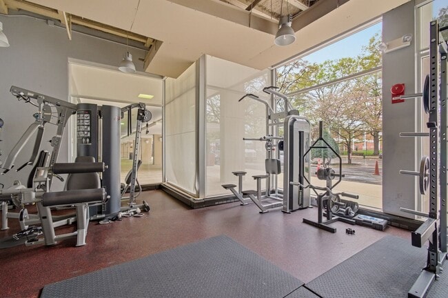 Photo - 800 4th St SW