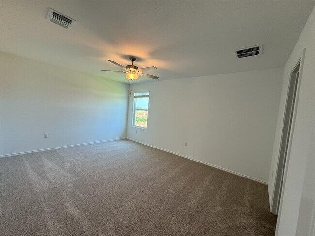 Photo - 7321 Grenadine Bloom Bnd