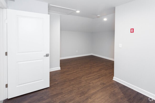 The Finch 2BR,2BA W/Elevator & Loft -1559SF Loft Storage Room