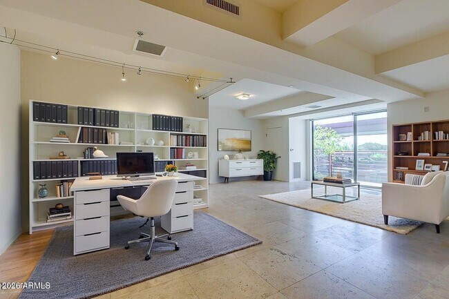 Photo - 7161 E Rancho Vista Dr Unidad 7003