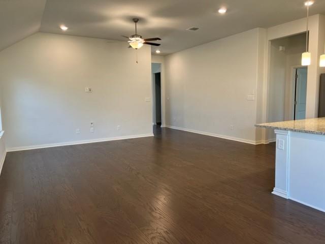 Photo - 272 Eagle Ford Dr