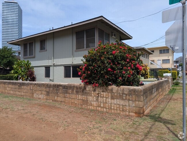 Building Photo - m3450c Unit B Rental