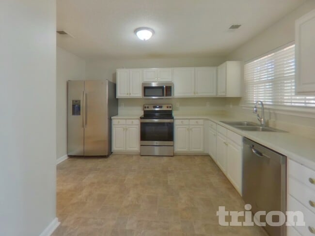 Photo - 263 Siddington Way