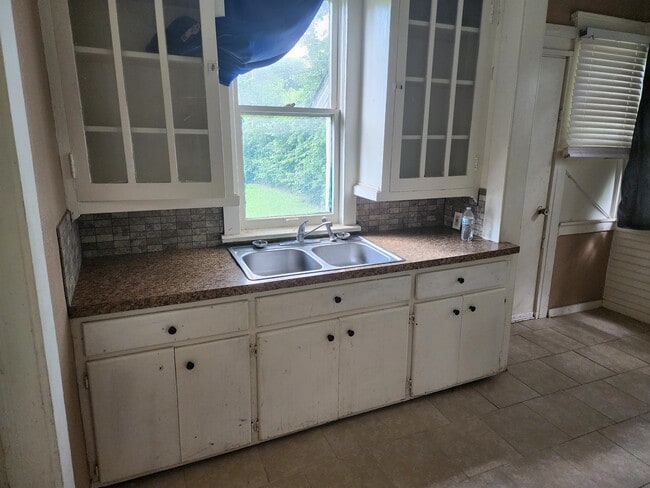 Photo - 229 N 18th St