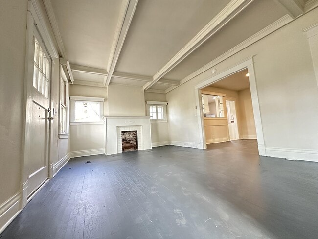 Photo - 463 Linden Ave