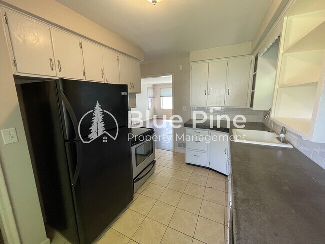 Photo - 662 K St