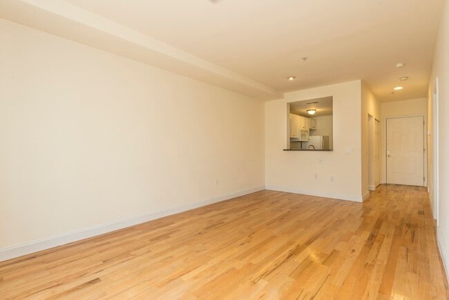 Photo - 402 9th St Unit # E3J