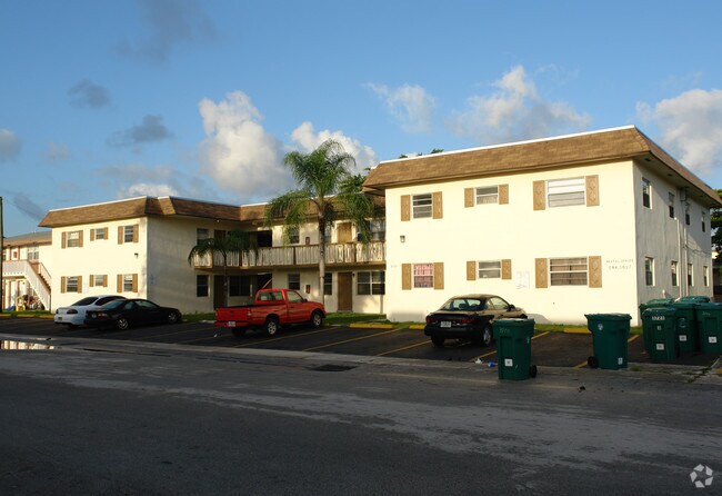 Photo - 3721 SW 59 Terr Davie, FL 33314