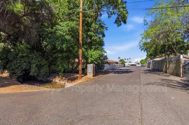 Photo - 6530 N Central Ave