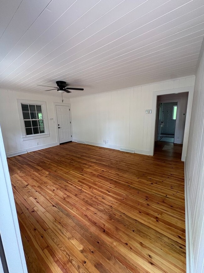 Photo - **Newly Renovated 2-Bedroom Home on Petree Road**