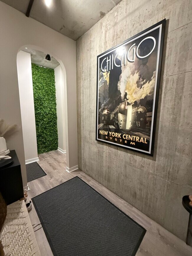 Photo - 235 W Van Buren St