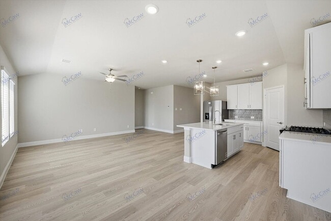 Photo - 811 London Town Ln