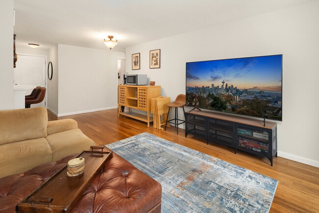 Photo - 2244 13th Ave W Unit #313