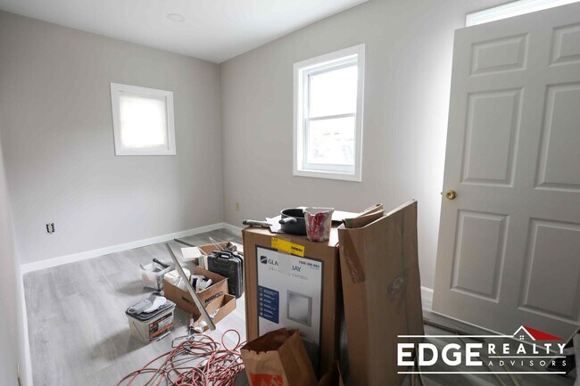 Photo - 66 Quint Ave