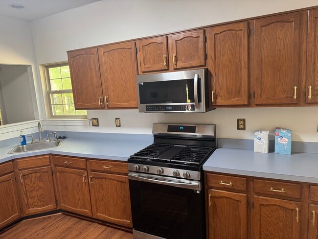 Photo - 6 Heather Loft Ct