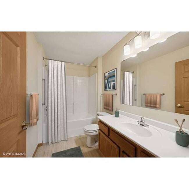 Photo - Lakewood Place Apartments