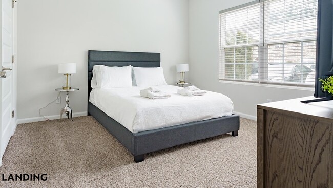 Photo - 702 US-80 Unidad 2707