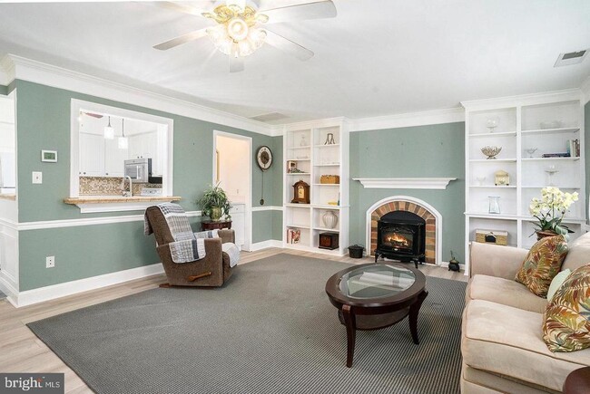 Photo - 750 E Marshall St