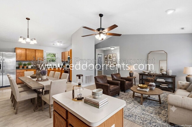 597 Woodfield Cir