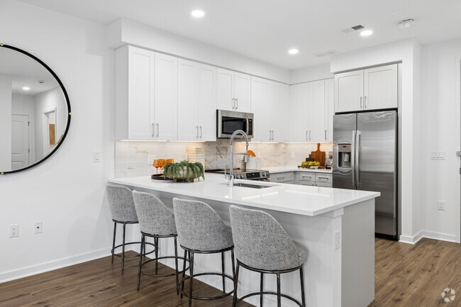 2BR, 2BA w/Den - 1,286SF - Kitchen