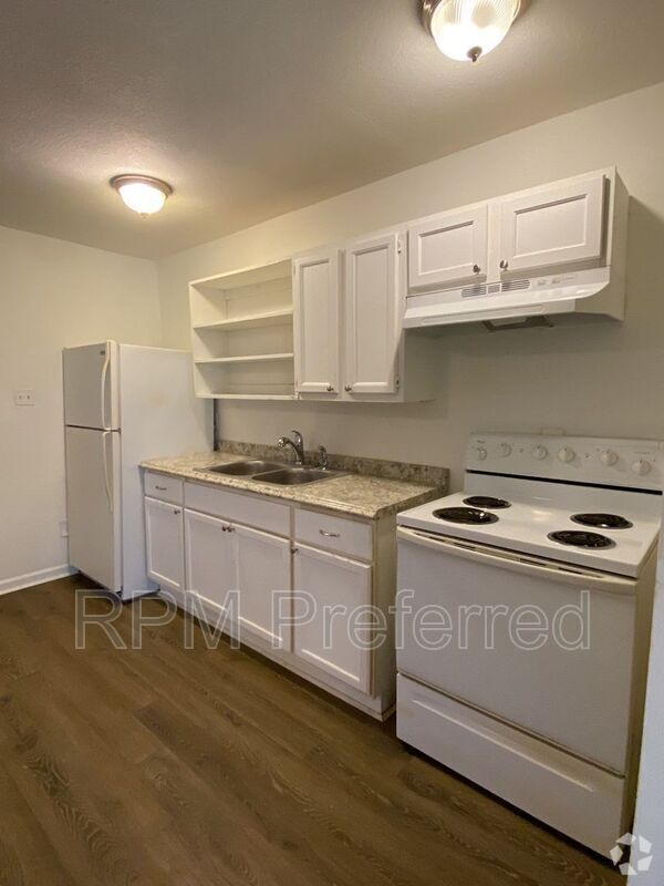 Building Photo - 5523 Avenue O 1/2 Ave Rental