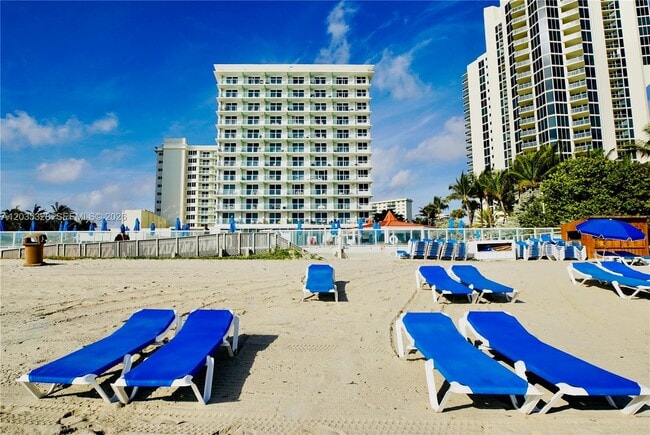 Photo - 19201 Collins Ave Unit 726