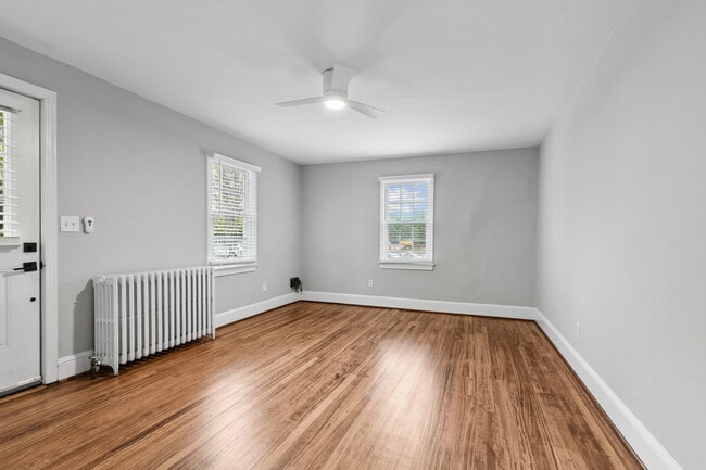 Photo - 2153 N Taylor St