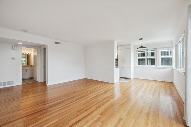 Photo - 2121 Laguna St Unit 25