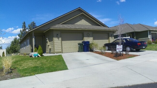 Building Photo - mar235 Unit A